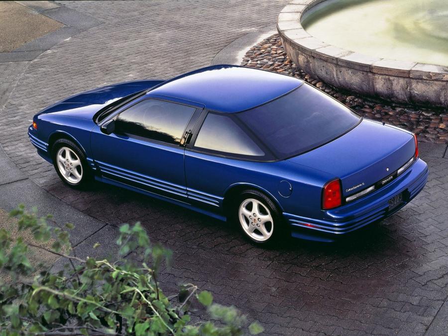  Oldsmobile Cutlass Supreme Coupe 1988 года  (фото 4 из 9)